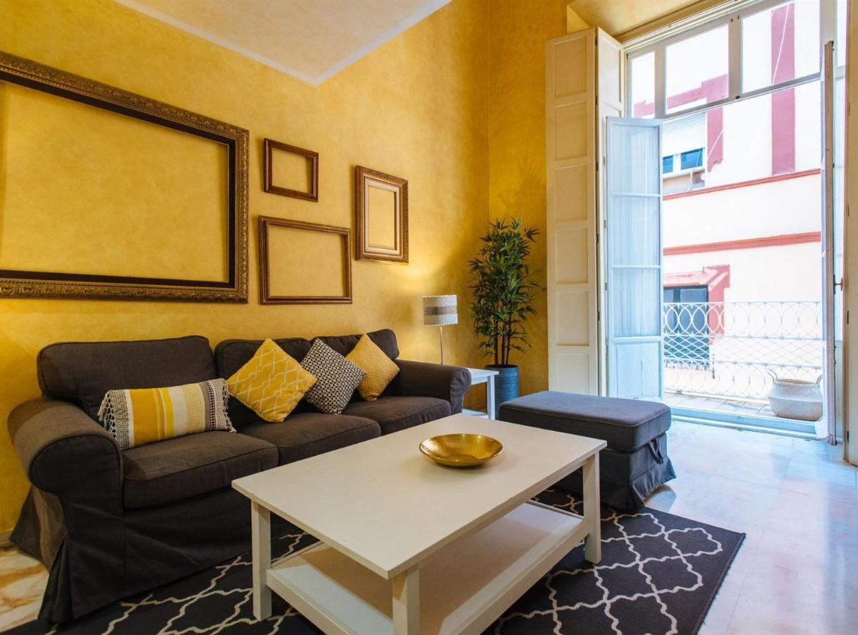 Pajaritos Suite Apartment - Private Parking Included Sevilha Exterior foto