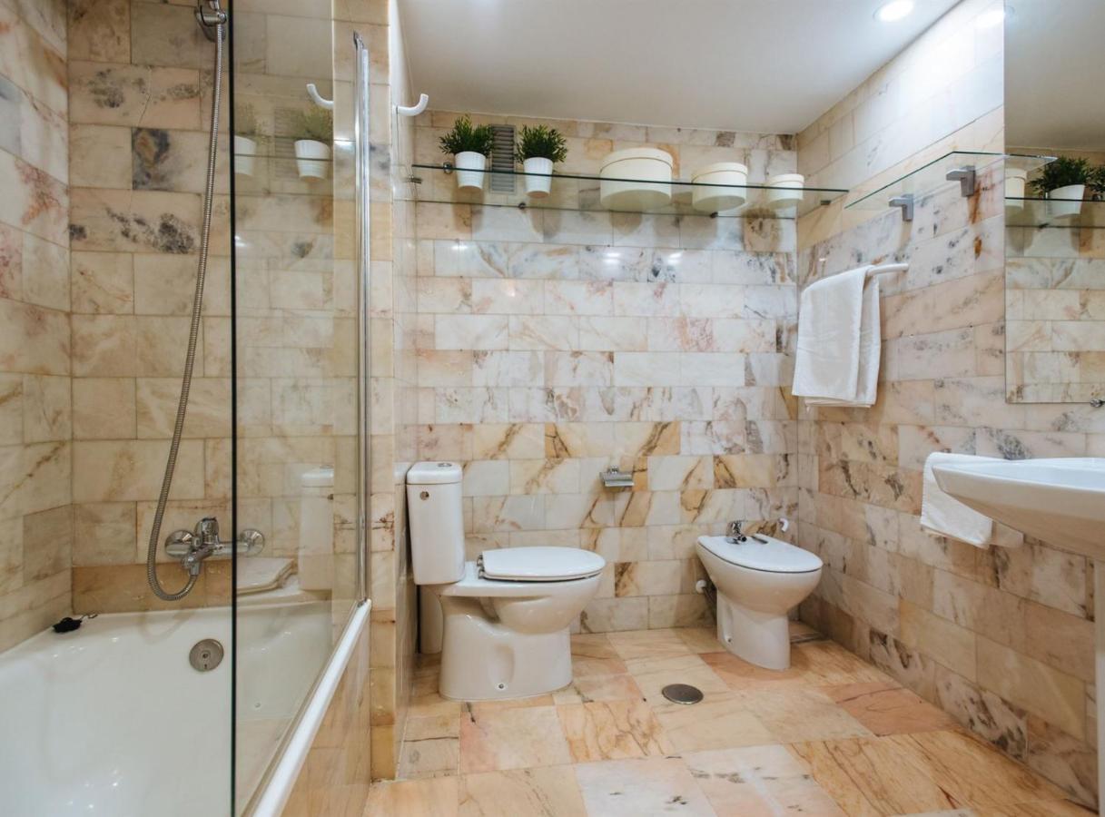 Pajaritos Suite Apartment - Private Parking Included Sevilha Exterior foto